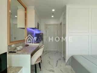 The Empire Tower Studio - 3