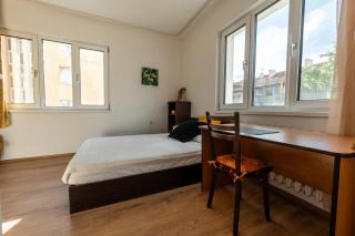 3-BR Central Residence - 0