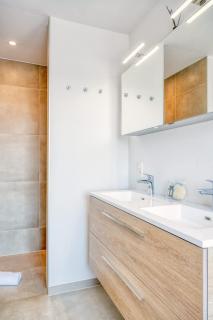Beautiful Holiday Home for 10 with Garden - De Haan - 7