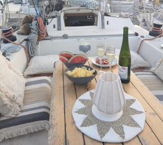 Séjour insolite à bord d'un voilier de 11m - Charmante Marina proche Barcelone - Sitges - 2
