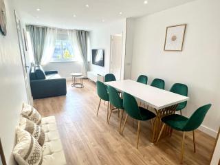 PARIS à 15 minutes- Grand Appartement 5 Pièces - 0