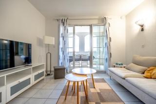 Superbe Appartement climatisé dans résidence avec Piscine et parking - Le Plan-de-la-Tour - 0