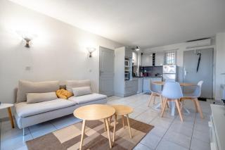 Superbe Appartement climatisé dans résidence avec Piscine et parking - Le Plan-de-la-Tour - 1