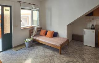 Beautiful Apartment In Kastel Stafilic - 7