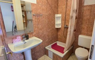 Beautiful Apartment In Kastel Stafilic - Kaštela (Castelli) - 1