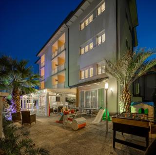 Hotel Altamarea Cesenatico - 9