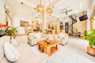 Villa Inka - 6BDR with private Pool & Garden - Canggu - 2