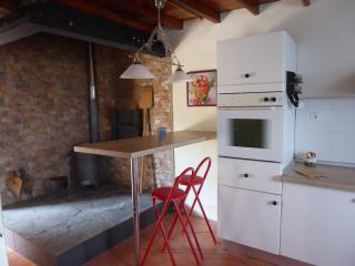 ACOGEDORA CASA RURAL de 165 m2 en finca ajardinada totalmente cerrada de 600 m2 - Buño - 8