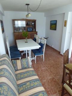 ACOGEDORA CASA RURAL de 165 m2 en finca ajardinada totalmente cerrada de 600 m2 - Buño - 2