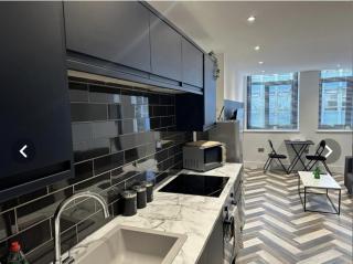 Kings Gate City Centre Apartments - 1 Bed - WIFI - Videocom Entry - Close to Bus & Train Stations - Professionals, Contractors & Tourist Ready - Peterborough - 2