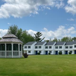 Acadia Village Resort - 8