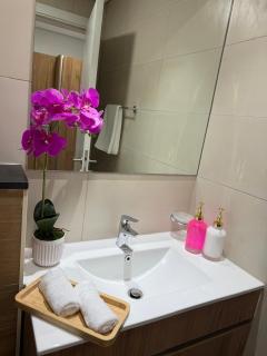 Maryah Island Elegant Studio Near Cleveland & ADGM - Abu Dhabi - 1