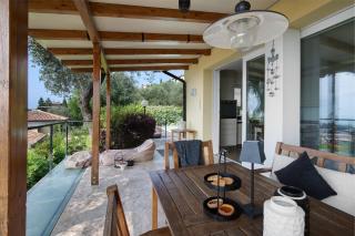 Villa Savi Lake View and Pool - 5