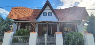 Holiday home in Balatonmariafürdo 35629 - Balatonmáriafürdő - 1