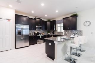 Last Minute Disney Getaway! Private Pool, Hot Tub & Games Room. Book Now! #97723 - 4