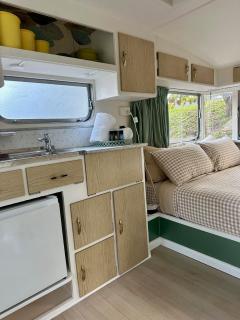 Castlemaine Gardens Vintage 60's Caravan - Castlemaine - 1