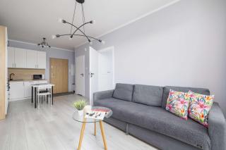 Przestronny Apartament w Zielonej Okolicy Parking by Noclegi Renters - Sosnowiec - 4