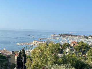 Listed house, sea and 100 m2 garden - Bandol - 8