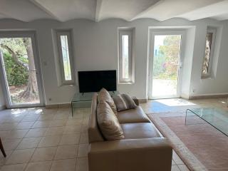 Listed house, sea and 100 m2 garden - Bandol - 6