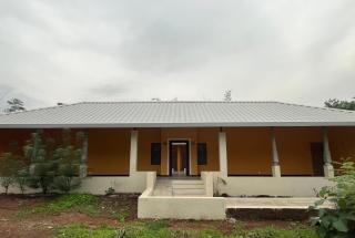 Alaya Stays Nehamrit Courtyard Villa Pet friendly Villa with Outdoor Bathtub - Murbād - 1