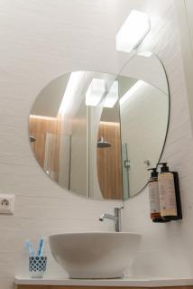 Sims Suites - - 8