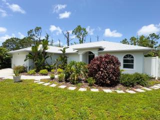 Tropical Paradise near to Manasota Key, private heated pool, Wifi - Englewood - 6