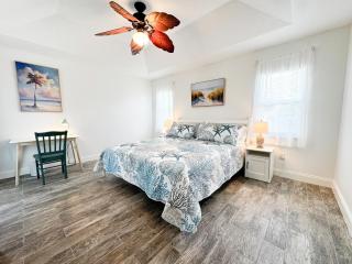Tropical Paradise near to Manasota Key, private heated pool, Wifi - Englewood - 4