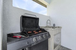 Heated Pool & Kayaks for Adventure - Waterfront Getaway - Roelens - Cape Coral - 5
