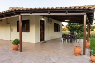 Notio Holiday Home in Laganas - Mesochórion - 1