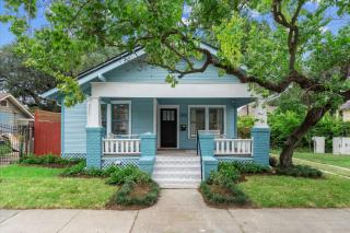 The Blue Bungalow retreat - Houston - 9