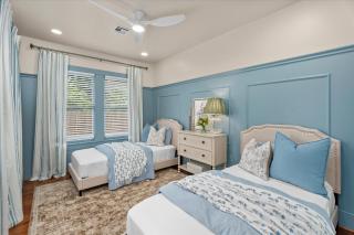 The Blue Bungalow retreat - Houston - 5