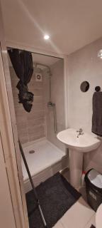 Studio indépendant - chambre privé confortable & tv canal plus - Goussainville - 4