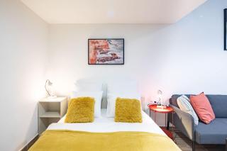Centrally located comfortable apartment - 0