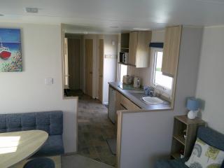 Kingfisher New Horizon Firs 8 Berth Blow Heated - Ingoldmells - 6