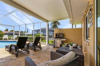 Charming Retreat with Paddleboards for Adventure - Much Ado About Sunshine - Roelens - 2