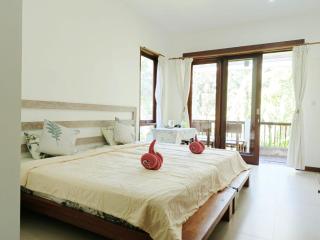Malathi Homey House with Jungle View - 9
