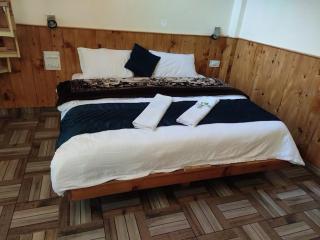 Eaglet Guest House Jibhi - 4