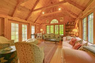 20-Acre Hamptons Nature Escape with Hot Tub and Pool - East Hampton - 8