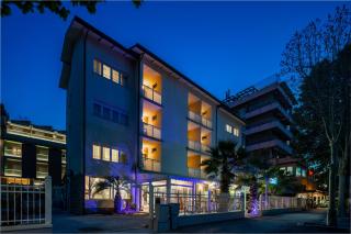 Hotel Altamarea Cesenatico - 2