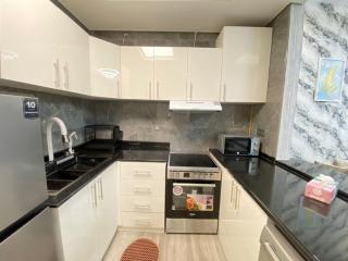 Cozy Studio Apartment Discovery Gardens Building 91 Near Metro Fully Furnished By al sarya Holiday Homes - 3