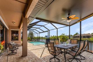Heated Pool, Game Room, & Dock on Freshwater Canal - Mermaid Cove - Roelens - 4
