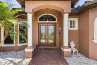 Heated Pool, Game Room, & Dock on Freshwater Canal - Mermaid Cove - Roelens - 1