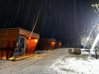 Shtegu I Gjelber- Wood Rooms - - 0