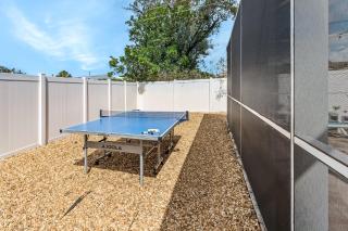 Resort Style Living, Sleeps 12, Heated Pool & Hot Tub - Sea Breeze Oasis - Roelens - 1