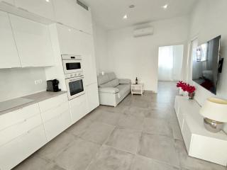 Arena y Sal Suites Fuengirola - Fuengirola - 8
