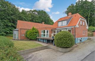 Five Bedroom Beautiful Home In Sindal - Sindal - 0