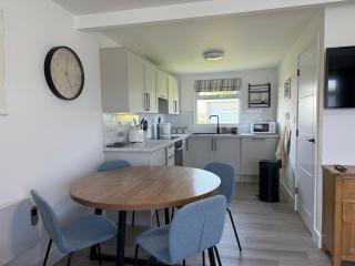 Chalet 101 - Dartmouth - 3