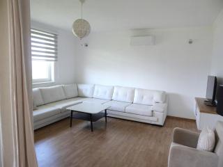 Small Hill Apartments - - 0