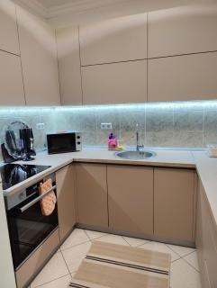 Small Hill Apartments - - 3