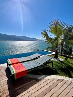 Costeira Recém Construída - Com Vista Incrível Para o Mar! - Ilhabela - 0